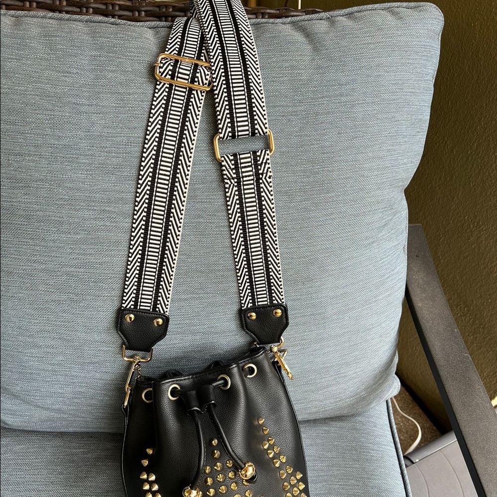 pouch bag black and gold